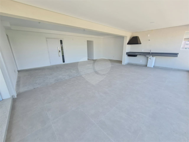 Apartamento à venda com 3 suítes em Jardim Marajoara, São Paulo, SP
