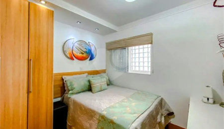 Casa à venda com 3 suítes no condomínio Oiti Residencial, São Paulo - SP