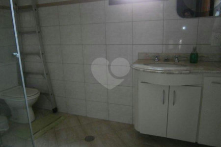 Sobrado à venda com 3 quartos, sendo 1 suíte, em Vila Mariza Mazzei, São Paulo, SP