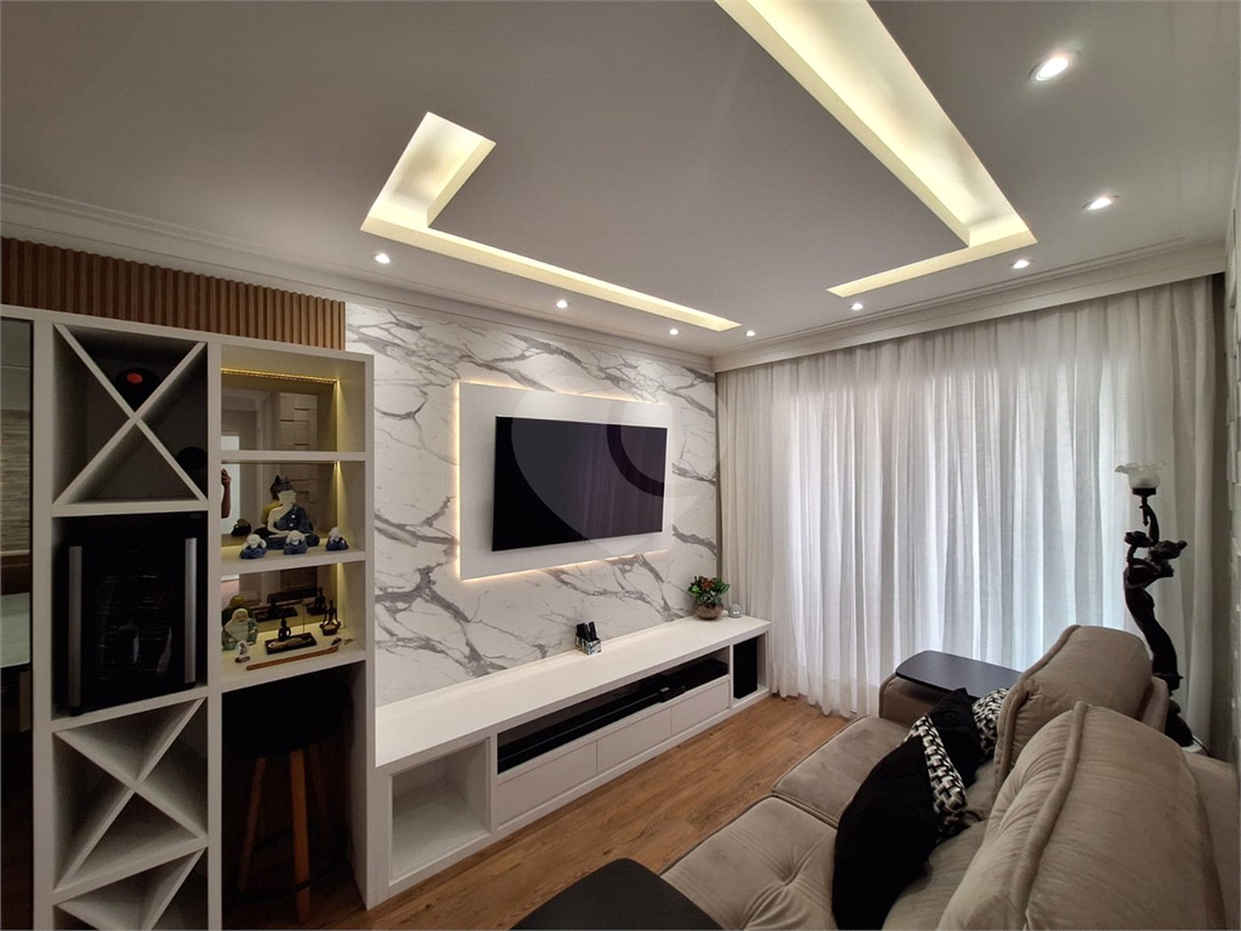 Apartamento à venda com 2 quartos, sendo 1 suíte, em Vila Leonor, São Paulo, SP