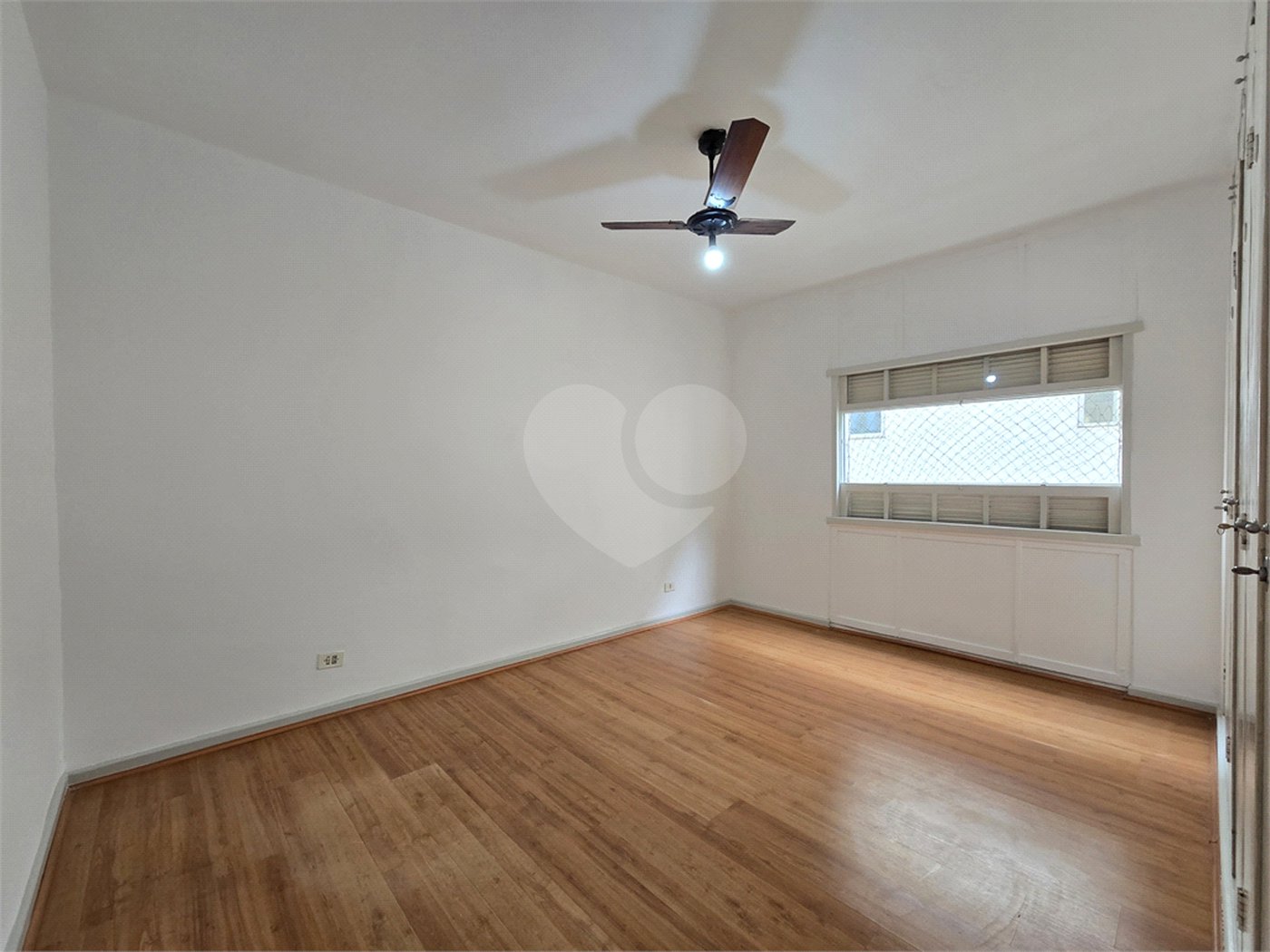 Apartamento para alugar com 3 quartos, sendo 1 suíte,  em Paraíso, São Paulo, SP