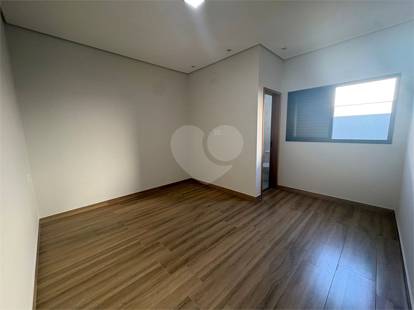 Casa à venda com 3 quartos, sendo 1 suíte, no condomínio Reserva Ipanema, Sorocaba - SP