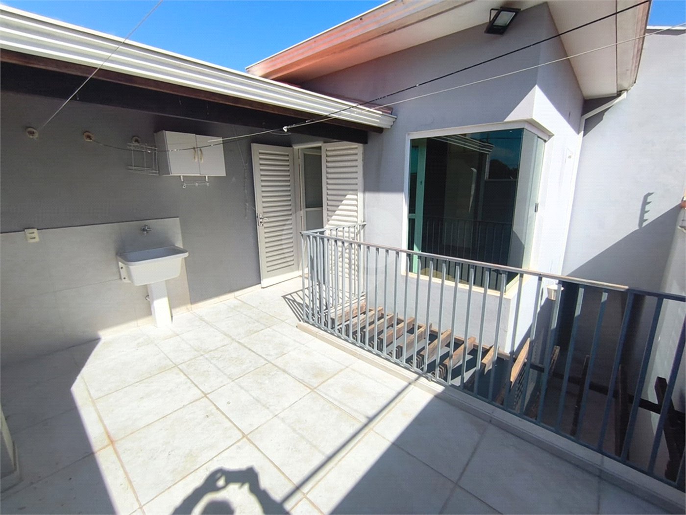 Casa à venda com 3 quartos, sendo 2 suítes, em Vila Carolina, Itapetininga, SP