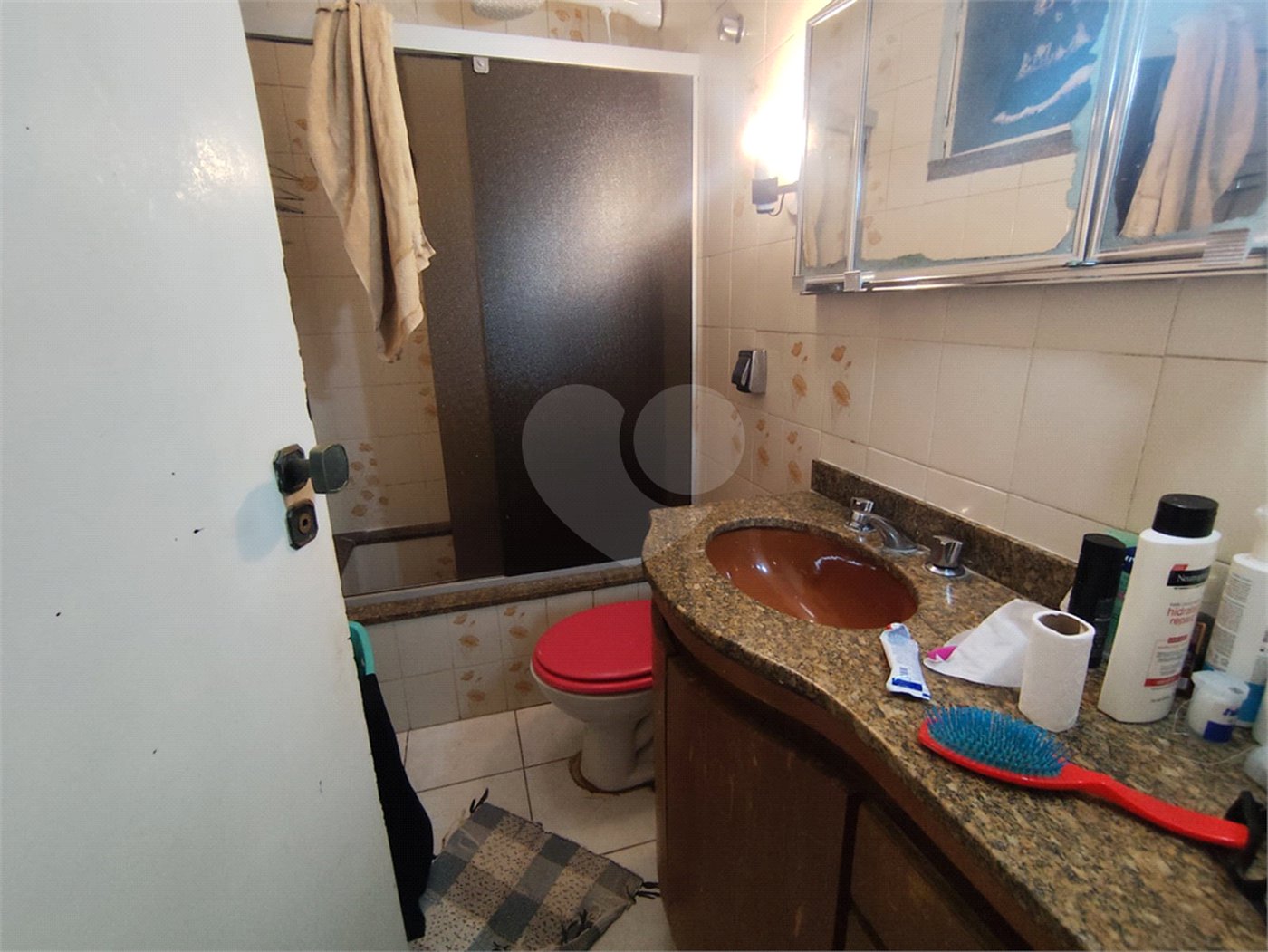 Sobrado à venda com 4 quartos, sendo 2 suítes,  em Tremembé, São Paulo, SP