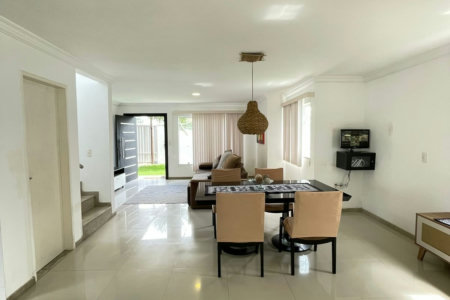 Casa à venda com 3 quartos, sendo 1 suíte, em Orla Norte, Porto Seguro - BA