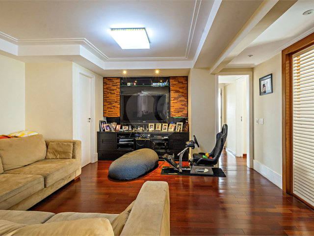 Apartamento à venda com 3 suítes em Chácara Santo Antônio (zona Sul), São Paulo, SP