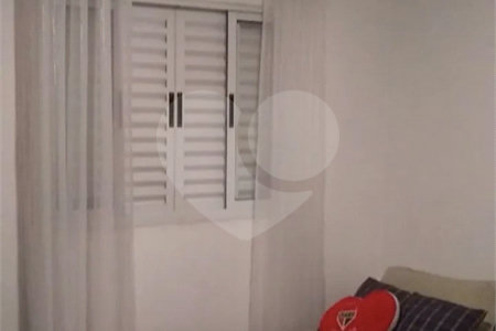 Sobrado à venda com 2 quartos em Jardim Rosemary, Cotia, SP