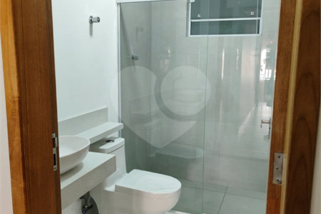 Casa à venda com 4 quartos, sendo 1 suíte, em Jardim América, São José dos Campos, SP