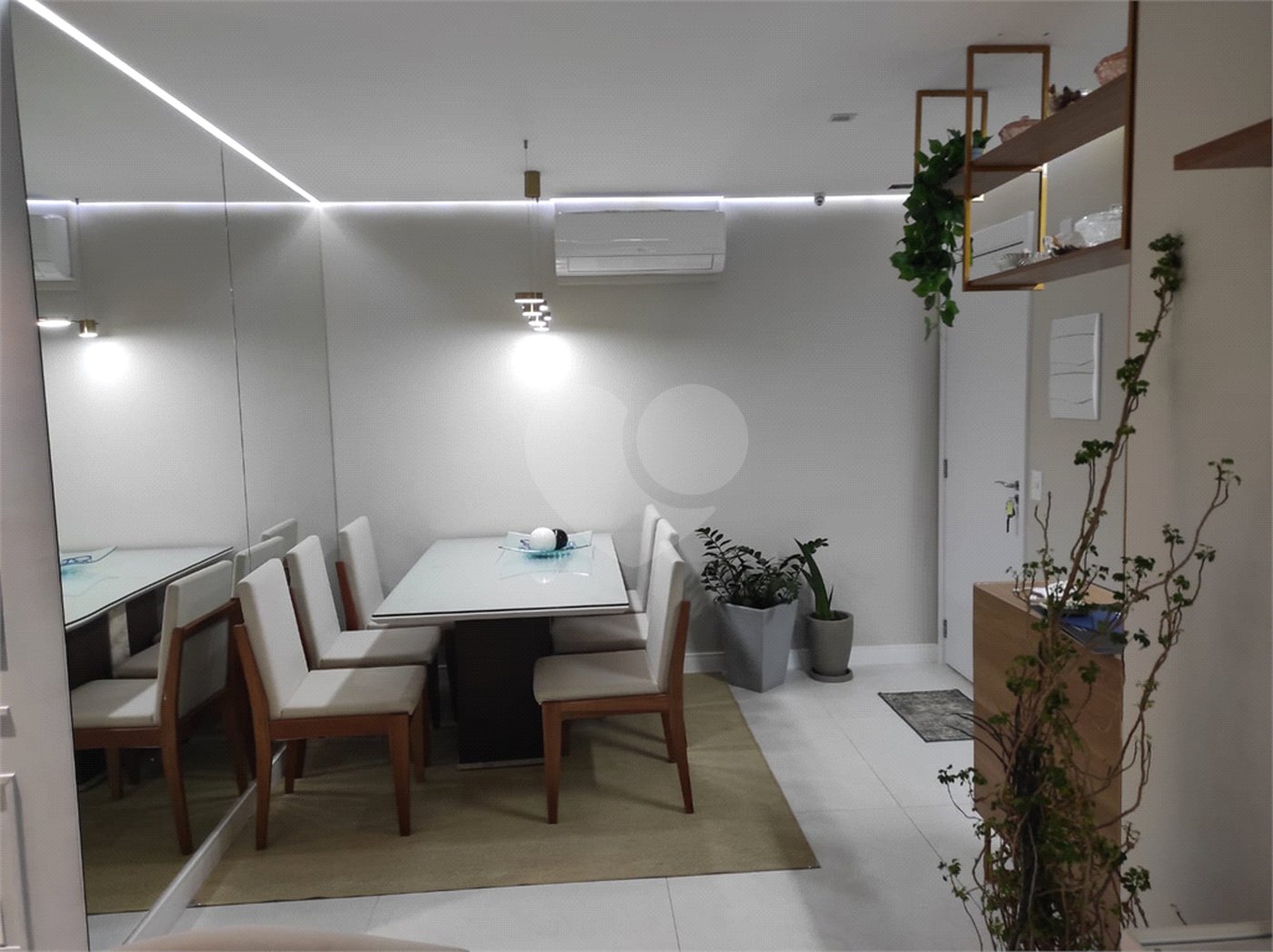 Apartamento à venda com 3 quartos, sendo 2 suítes, em Barra Funda, São Paulo, SP