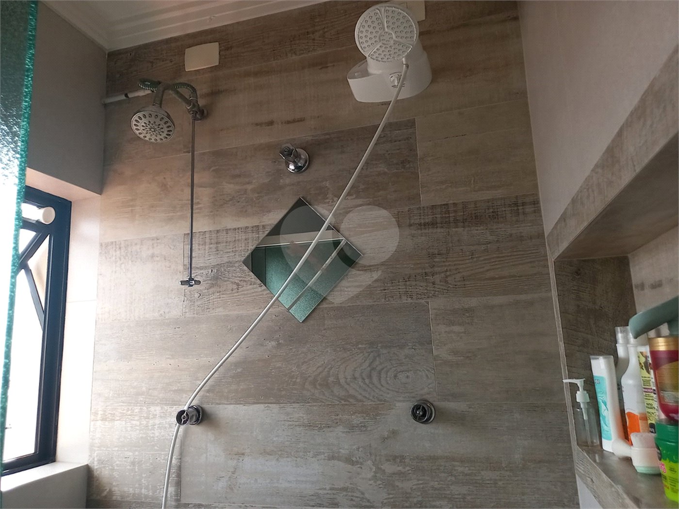 Casa à venda com 3 quartos, sendo 1 suíte,  em Parada Inglesa, São Paulo, SP