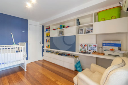 Apartamento à venda com 4 quartos, sendo 3 suítes, em Santa Cecília, São Paulo, SP