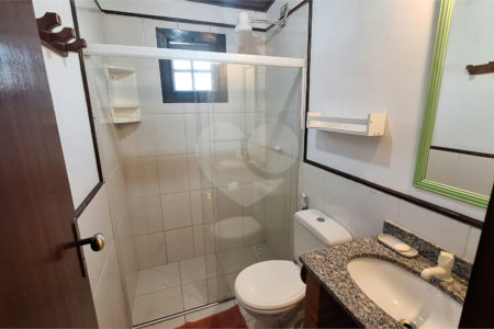 Casa para alugar com 3 quartos, sendo 2 suítes, em Praia Rasa, Armação dos Búzios, RJ