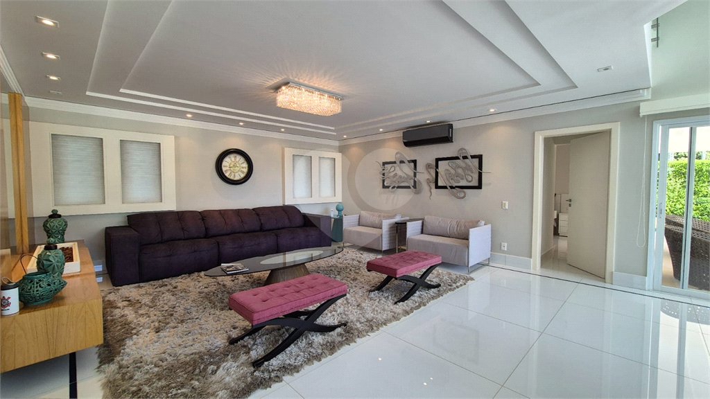 Casa à venda com 5 suítes no condomínio Lago Azul 1, Araçoiaba da Serra - SP