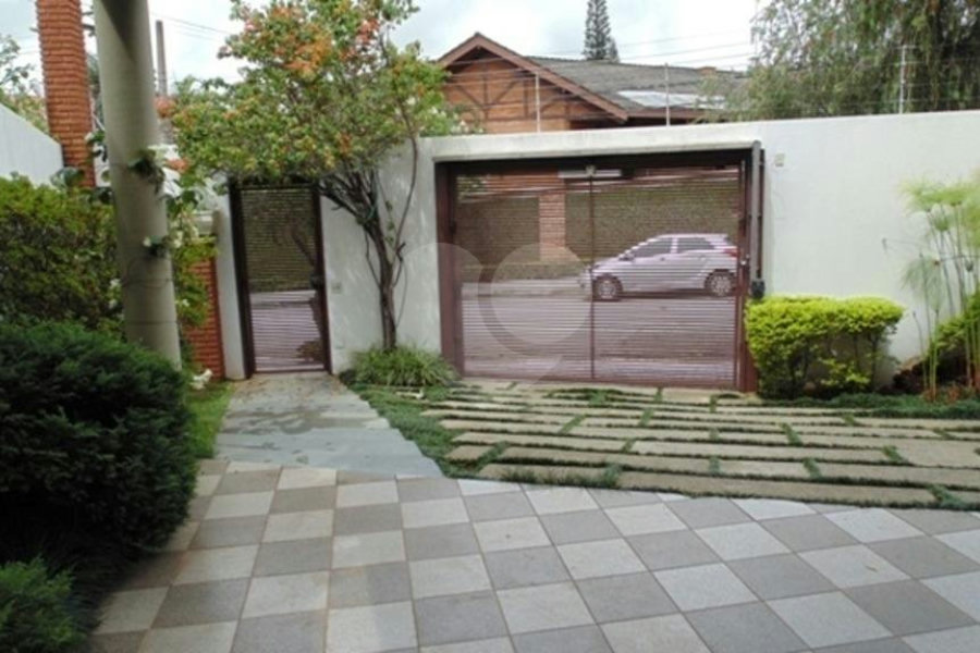 Sobrado à venda com 4 quartos, sendo 3 suítes,  em Jardim Franca, São Paulo, SP