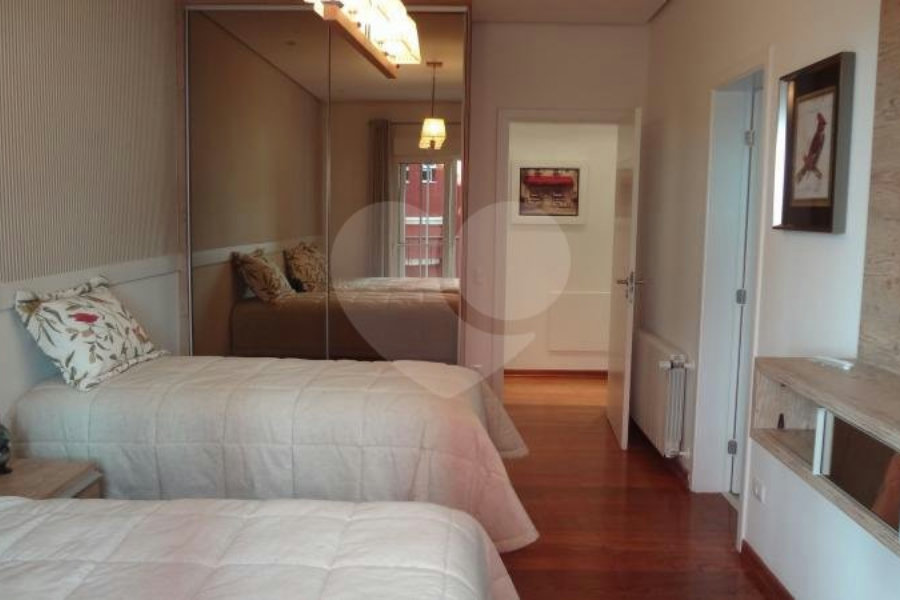 Duplex à venda com 6 suítes no Centro, Campos do Jordão, SP