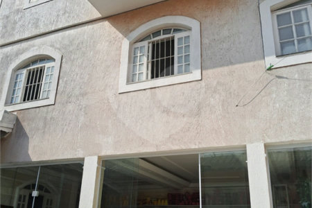 Casa à venda com 4 quartos, sendo 2 suítes, em Vila Indiana, São Paulo, SP