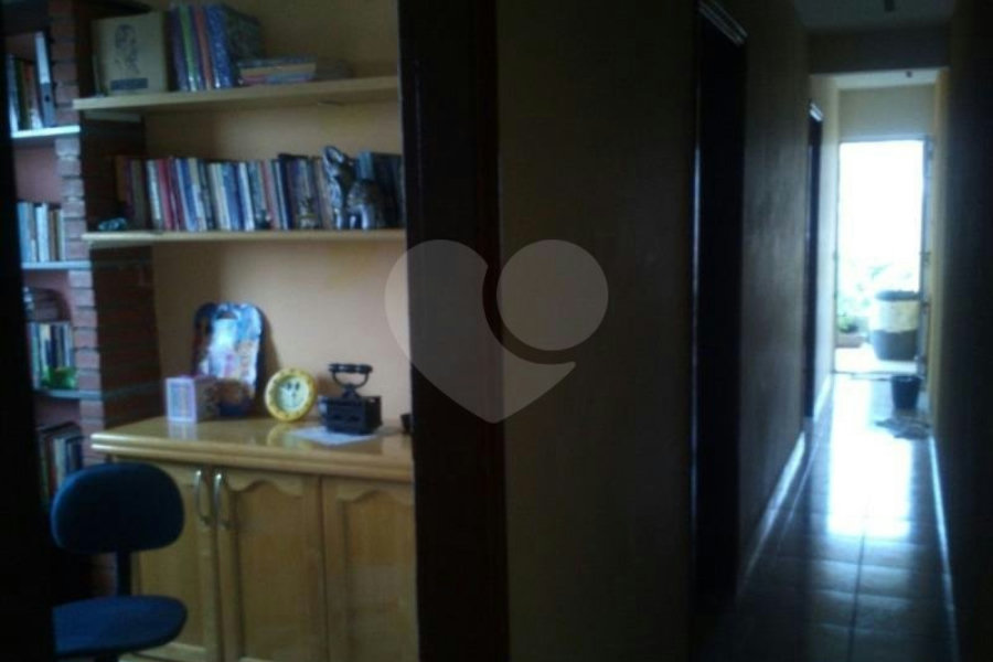 Sobrado à venda com 4 quartos, sendo 1 suíte, em Vila Nova Cachoeirinha, São Paulo, SP