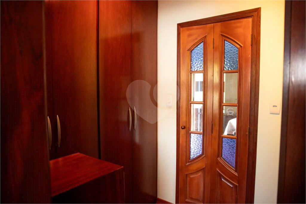 Casa à venda com 4 quartos, sendo 2 suítes,  no condomínio Villaggio Capriccio, Louveira - SP