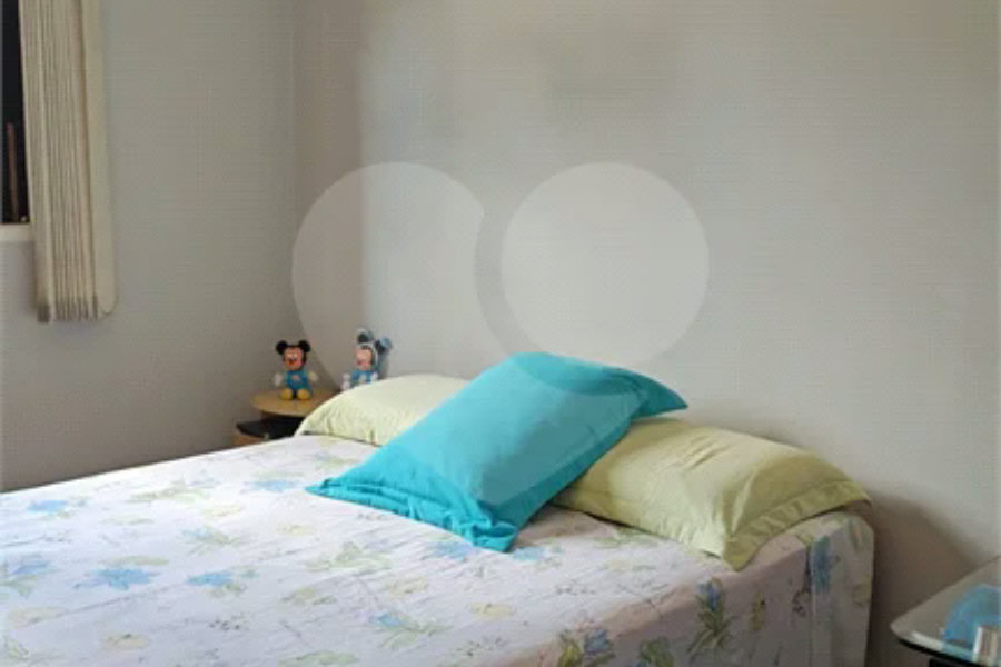 Casa à venda com 3 quartos, sendo 1 suíte, em Jaraguá, São Paulo, SP