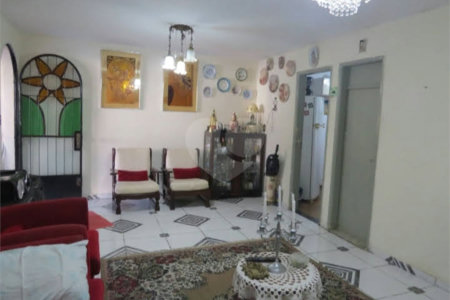 Sobrado à venda com 3 quartos, sendo 1 suíte, em Jabaquara, São Paulo, SP