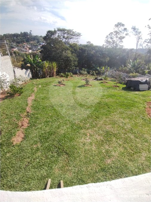 Chácara à venda com 4 quartos, sendo 1 suíte,  no Centro, Biritiba-mirim, SP