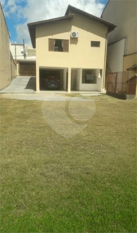 Casa à venda com 3 quartos, sendo 1 suíte,  em Vila Oliveira, Mogi das Cruzes, SP