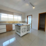 Casa à venda com 3 suítes no condomínio Villaggio Di Napoli Valinhos, Valinhos - SP