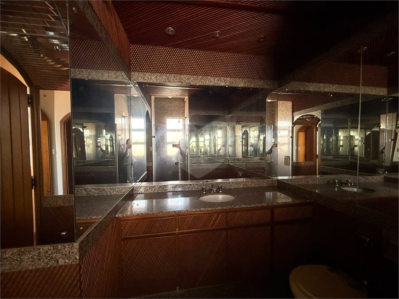Apartamento à venda com 4 quartos, sendo 2 suítes, no Centro, Araraquara, SP