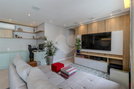 Apartamento à venda com 2 quartos, sendo 1 suíte, em Chácara Santo Antônio, São Paulo, SP