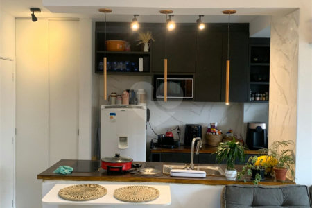 Apartamento à venda com 2 quartos em Parque Reboucas, São Paulo, SP