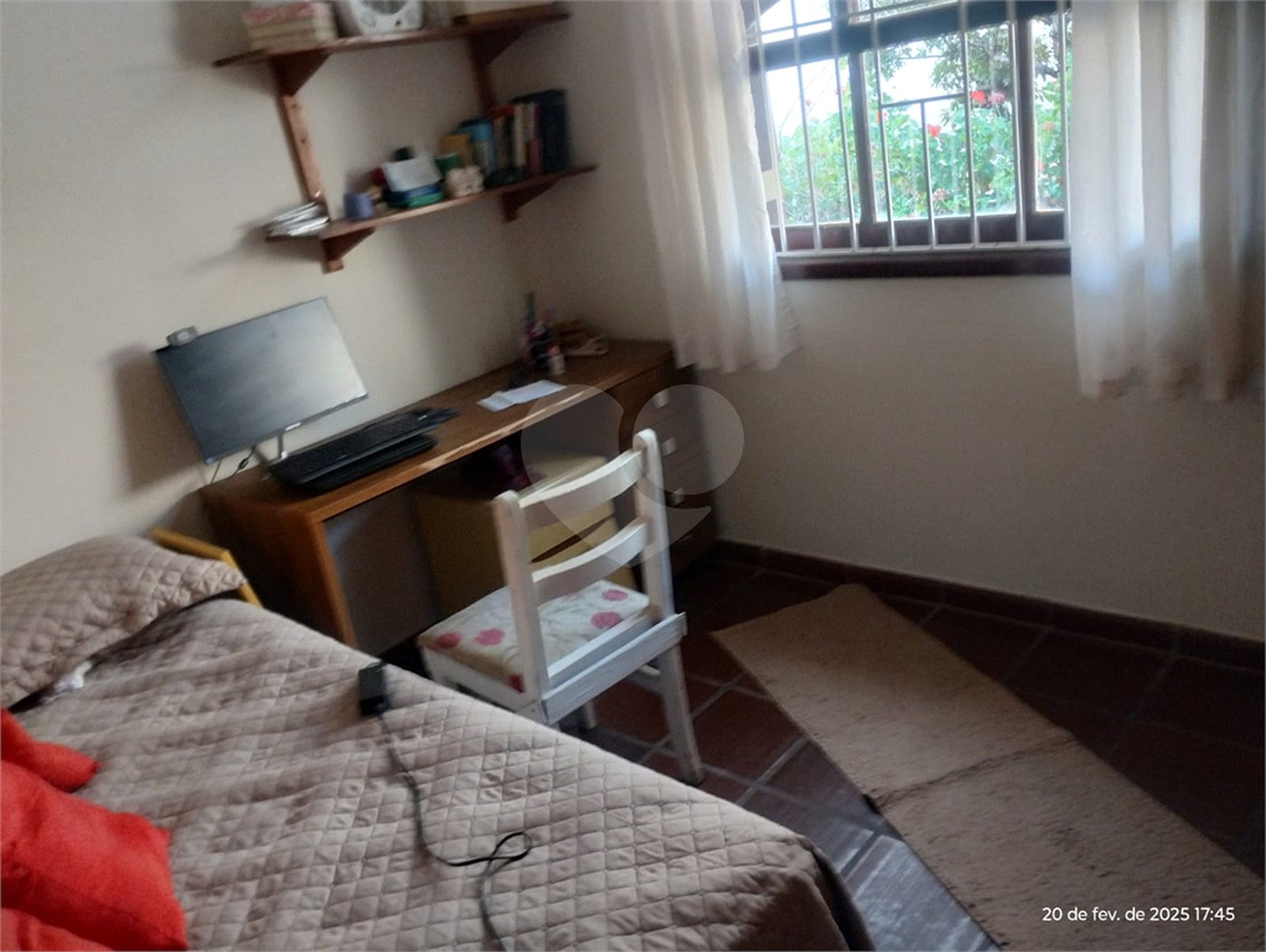 Casa à venda com 4 quartos, sendo 1 suíte, em Jardim Celani, Salto, SP