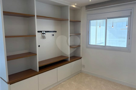 Apartamento à venda com 2 quartos, sendo 1 suíte, em Santo Amaro, São Paulo, SP