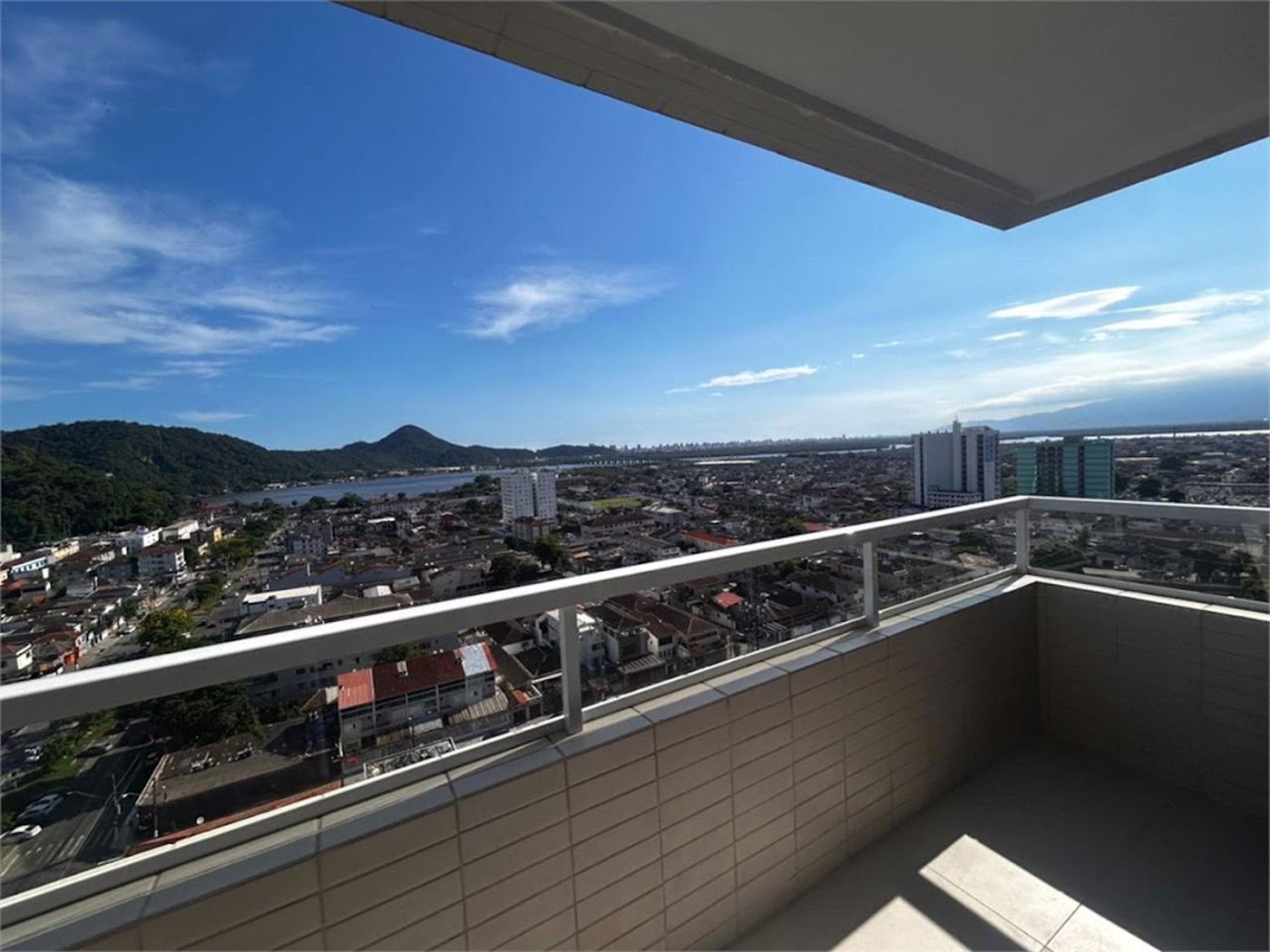 Apartamento Residencial à venda, Centro, São Vicente - AP0552.