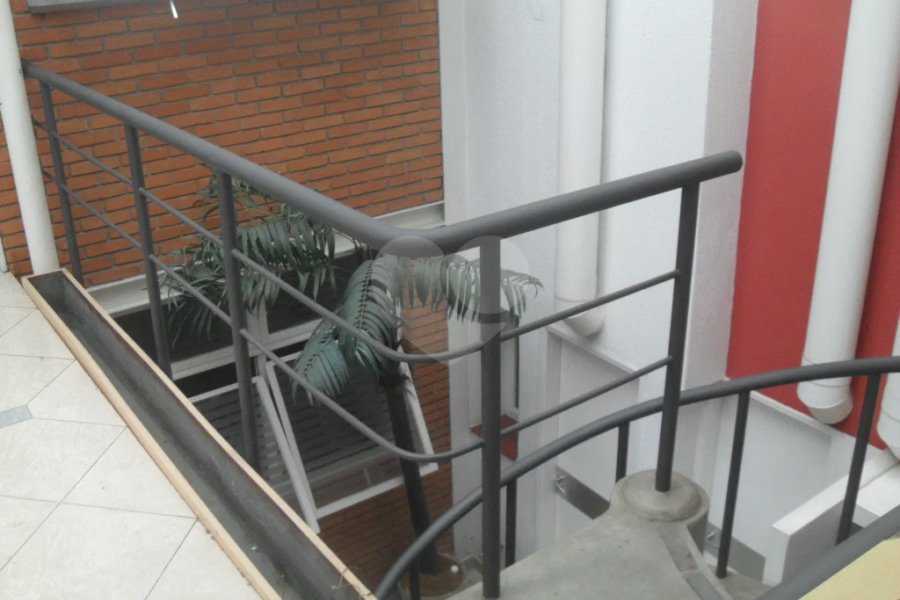 Excelente sobrado/prédio comercial próximo ao Aeroporto de Congonhas!