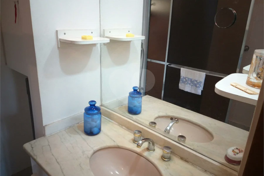 Apartamento de 4 quartos (1 suíte), à venda no Paraíso