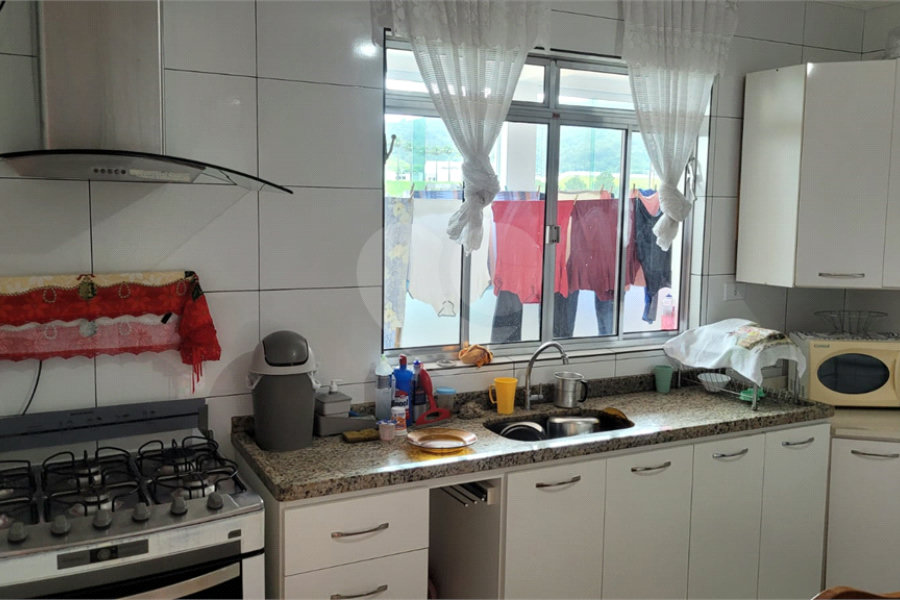Casa à venda com 6 quartos, sendo 2 suítes, em Laranjeiras, Caieiras, SP