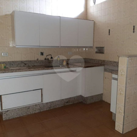 Casa à venda com 4 quartos, sendo 1 suíte,  no Centro, Mogi das Cruzes, SP