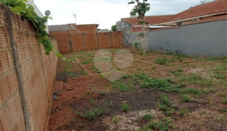 Terreno à venda em Jardim Maria Luiza, Araraquara, SP