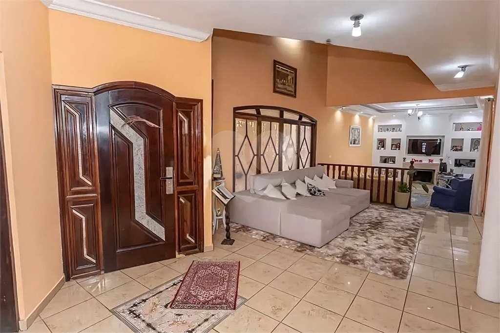Sobrado à venda com 3 suítes em Vila Bonilha, São Paulo, SP