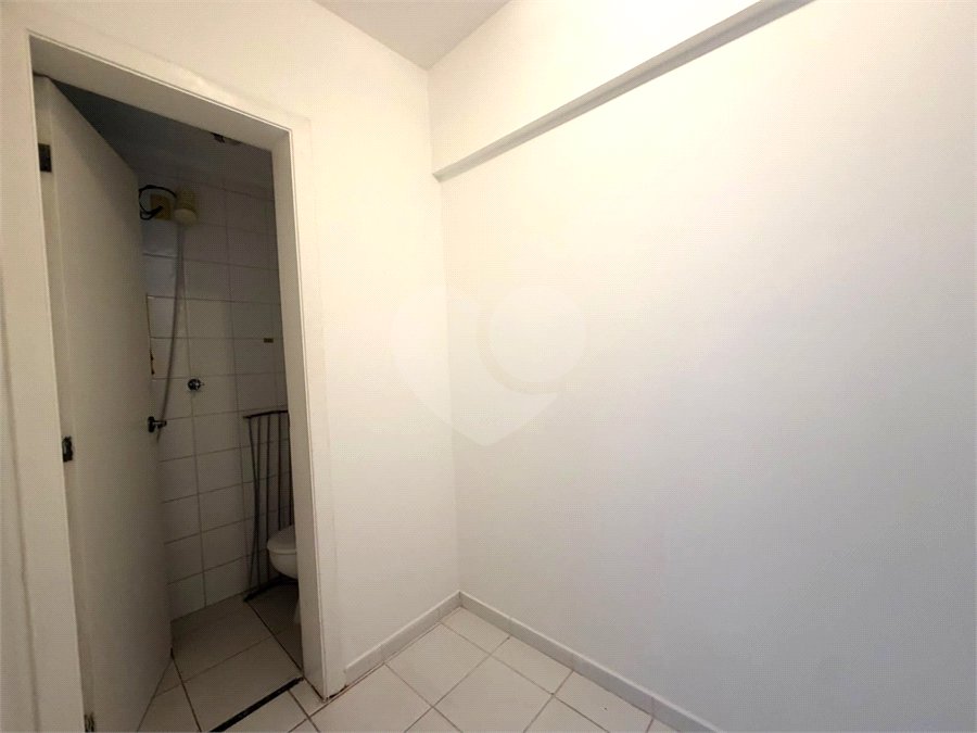 Apartamento à venda com 3 suítes em Vila Suzana, São Paulo, SP