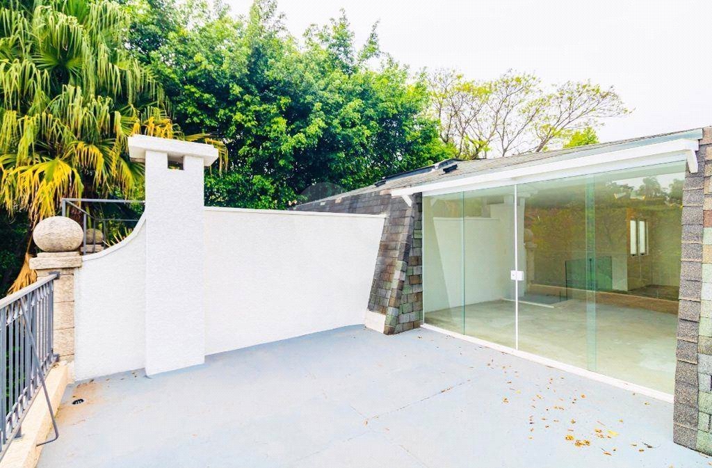 Casa à venda com 3 quartos, sendo 1 suíte,  no condomínio Reserva do Visconde, São Paulo - SP