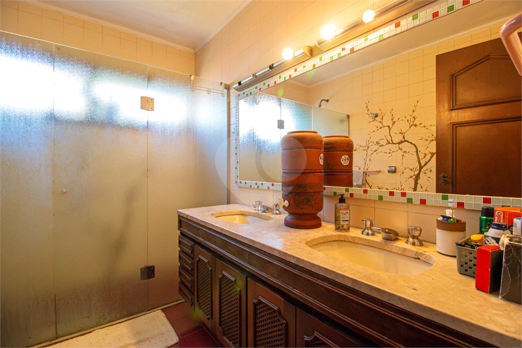 Casa à venda com 4 quartos, sendo 2 suítes, em Chácara Flora, São Paulo, SP