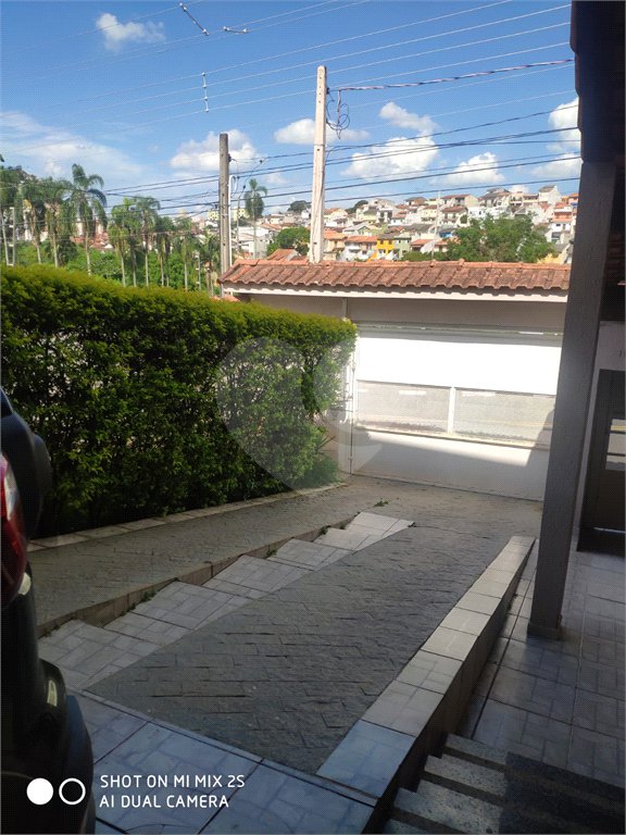 Sobrado à venda com 4 quartos, sendo 1 suíte, em Chácara Jafet, Mogi das Cruzes, SP