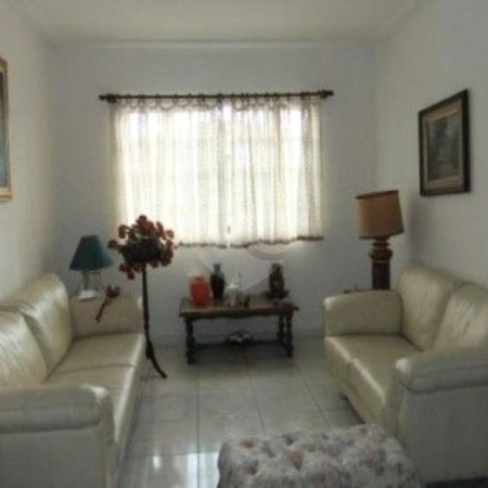 Casa à venda com 3 suítes em Vila Universitária, São Paulo, SP