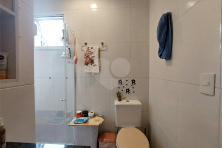 Casa à venda com 3 quartos, sendo 2 suítes,  em Jardim Lallo, São Paulo, SP