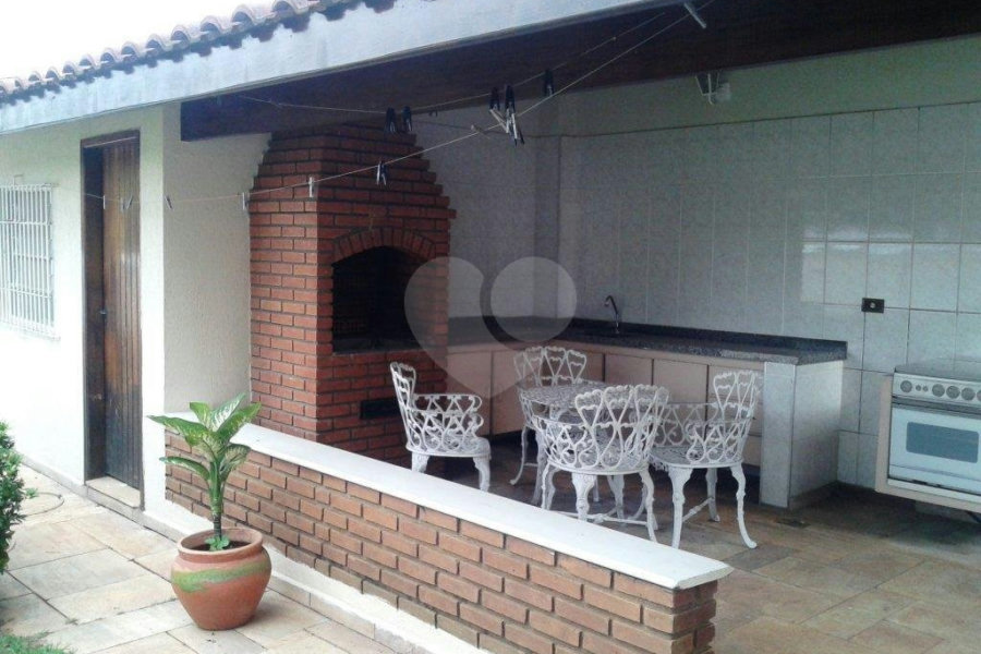 Casa Térrea à venda ou para alugar com 4 suítes em Jardim Floresta, São Paulo, SP