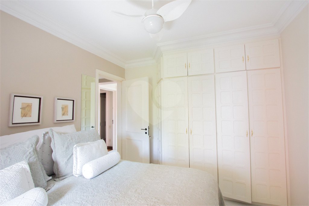 Apartamento à venda com 3 quartos, sendo 1 suíte, em Vila Andrade, São Paulo, SP