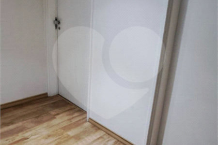 Apartamento à venda com 3 quartos, sendo 1 suíte, em MOEMA, São Paulo, SP
