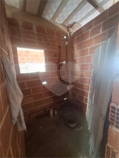 Casa à venda com 2 quartos, sendo 1 suíte,  no condomínio Campina Grande, Rio de Janeiro - RJ