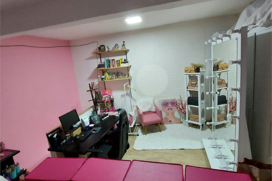Terreno à venda com 5 quartos, sendo 1 suíte,  em Vila Gustavo, São Paulo, SP